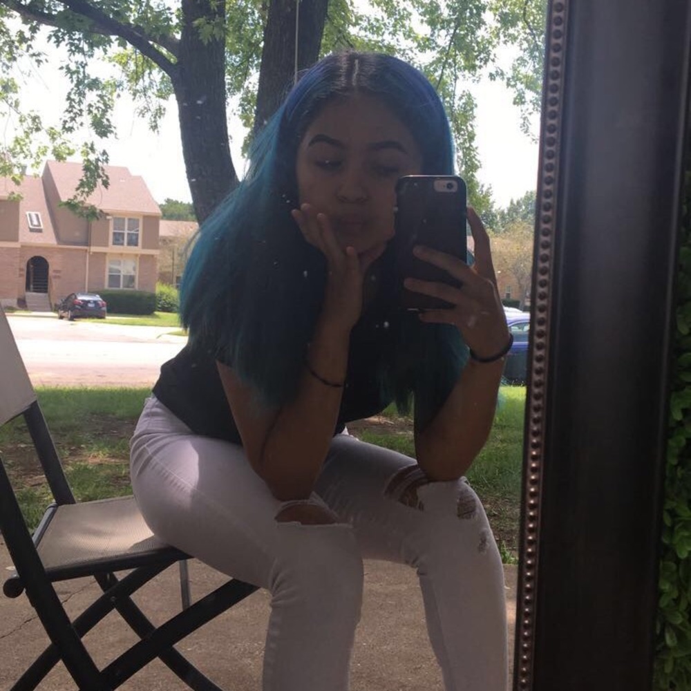 Meet your Posher, Lizbeth